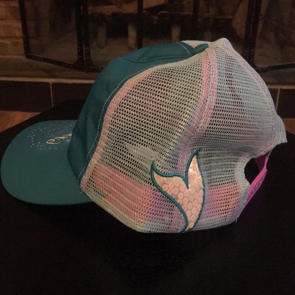 DISNEY 'The Little Mermaid' Authentic Limited Edition Cap NWT - Picture 2 of 4